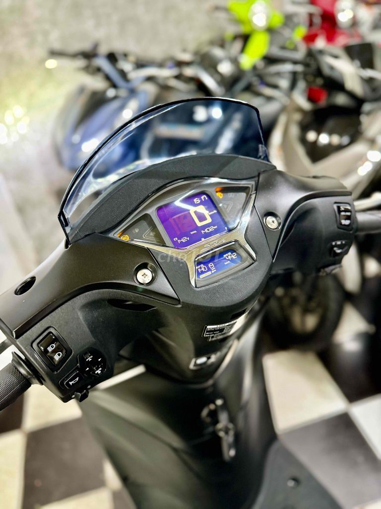 ❤️Honda SH 160 ABS (T) Up 2010, Oder 1400Km. Mua bán Xe máy tại Quận 8 Tp Hồ Chí Minh được đăng bởi Tấn Đạt hình 3