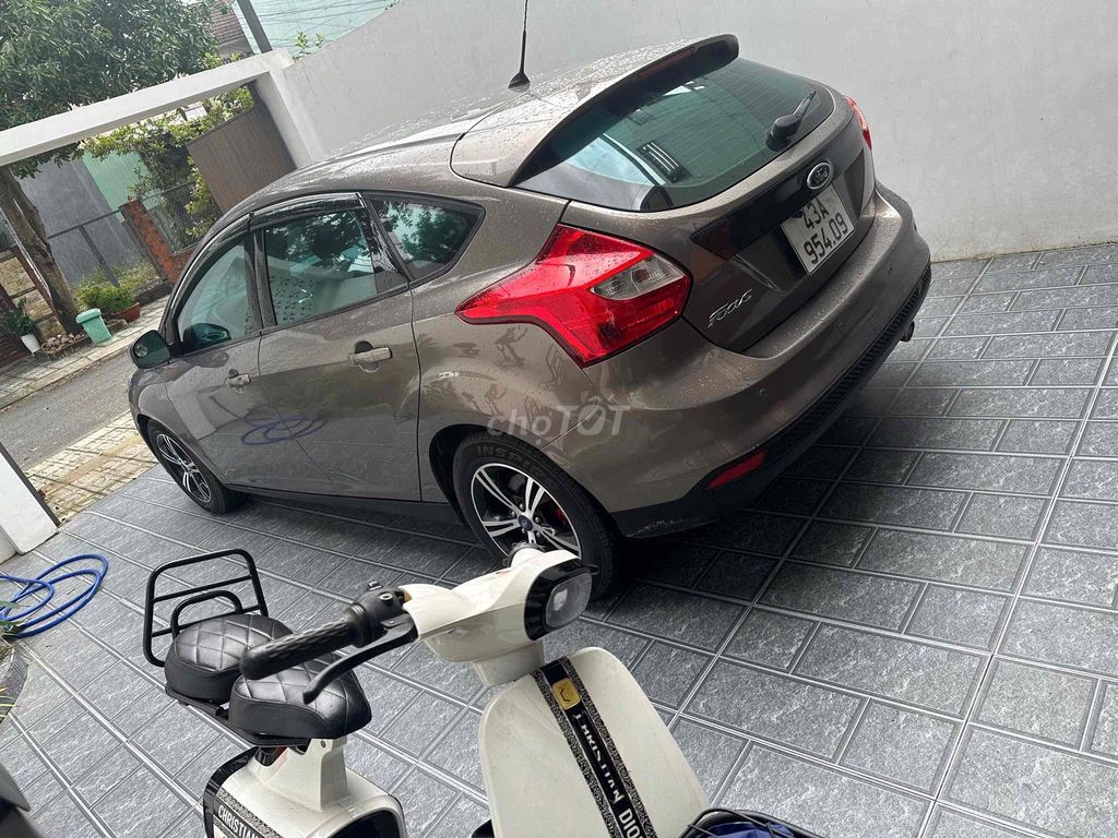 cần bán  Ford Focus 2013  1.6 AT - 95.000km. Mua bán Ô tô tại Thành phố Tam Kỳ Quảng Nam được đăng bởi Mr Hưng hình 3