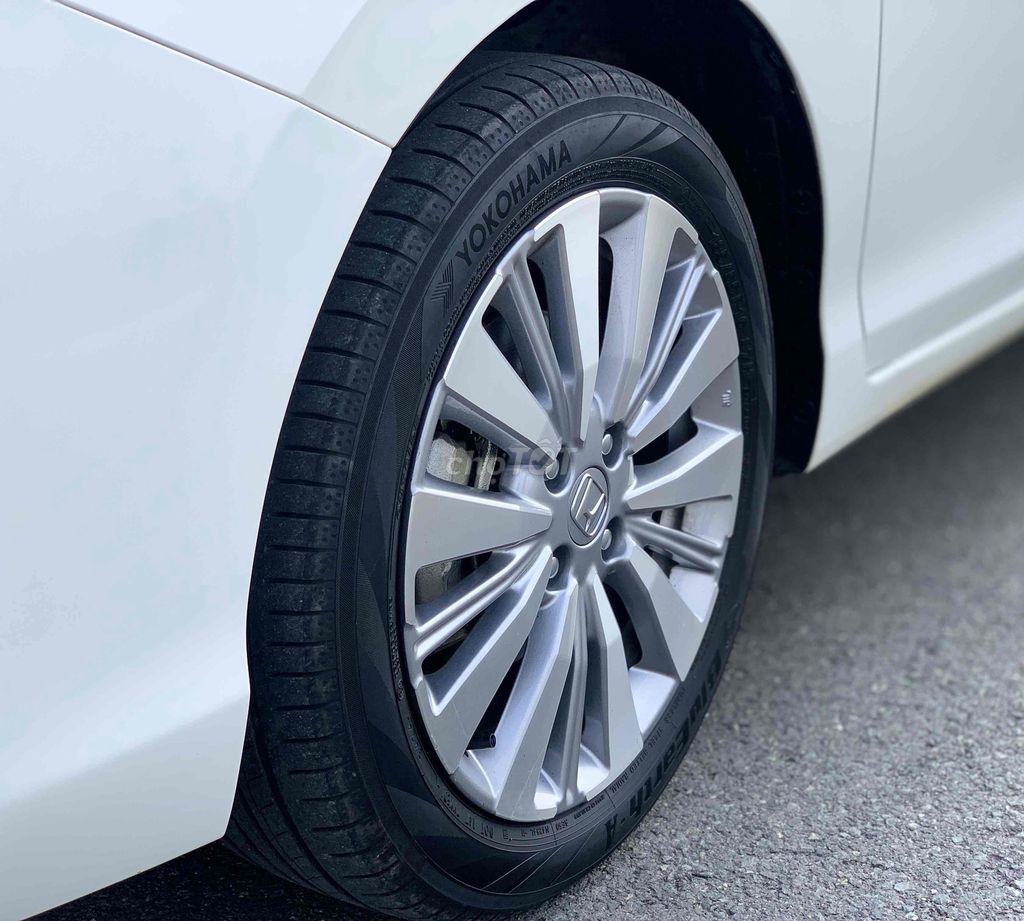 Honda City L 2024 đi 27.000km giá tốt góp 75%. Mua bán Ô tô tại Quận Bình Thạnh Tp Hồ Chí Minh được đăng bởi Tín hình 17