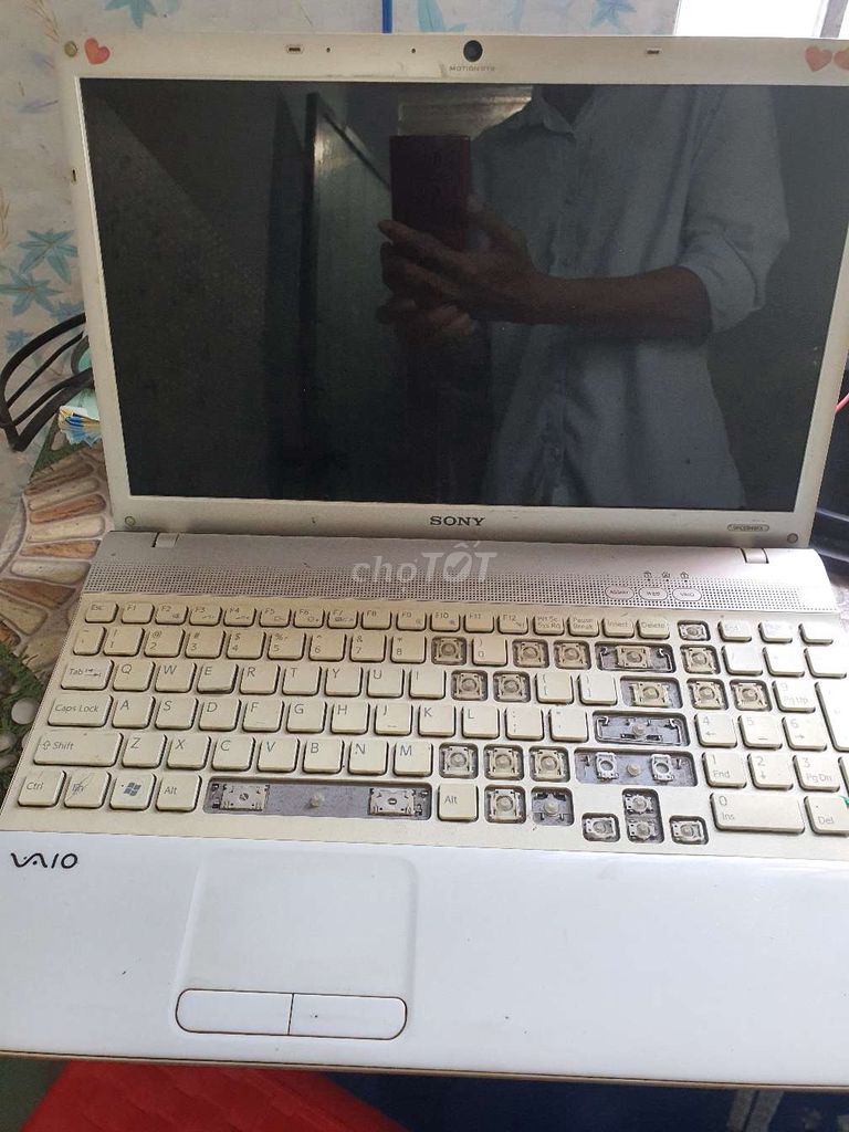 Laptop Sony Vaio Core i3 Trắng. Mua bán Laptop tại Huyện Hòa Thành Tây Ninh được đăng bởi Tuấn Tuấn hình 1