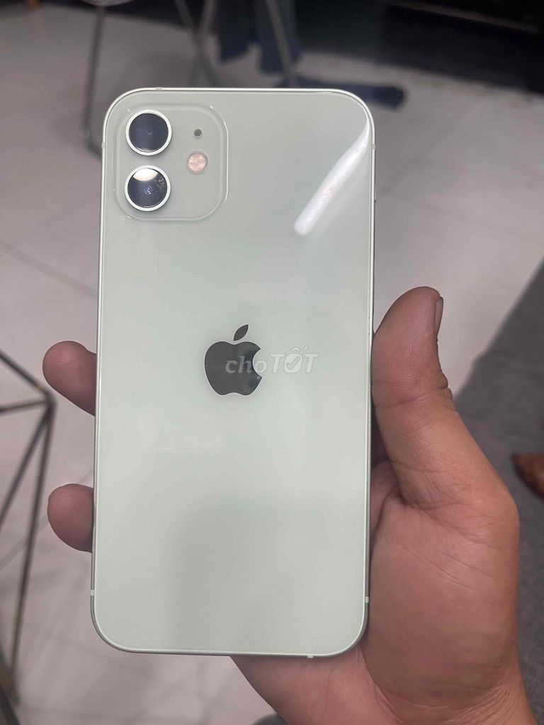 Apple iPhone 12 64GB Xám. Mua bán Điện thoại tại Quận Tân Phú Tp Hồ Chí Minh được đăng bởi anh ba báo hình 1