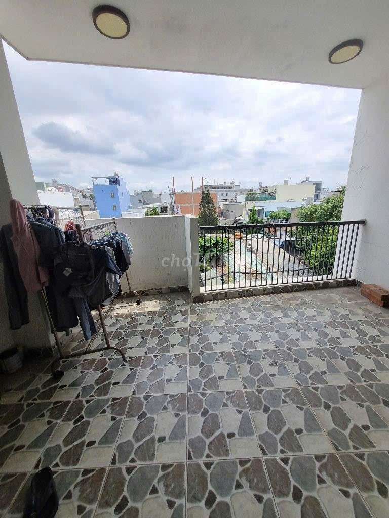 Редкий дом 5x15, 3 этажа, ул. Трюонг Чинь, Тхань Фу