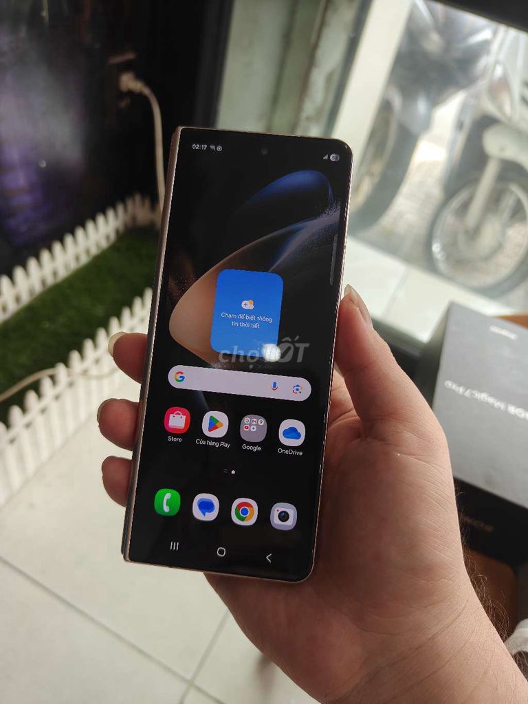 Samsung Z Fold 4(12/256)Quốc tế Mỹ màu gold có gl. Mua bán Điện thoại tại Quận 5 Tp Hồ Chí Minh được đăng bởi Strawberry Táo hình 1