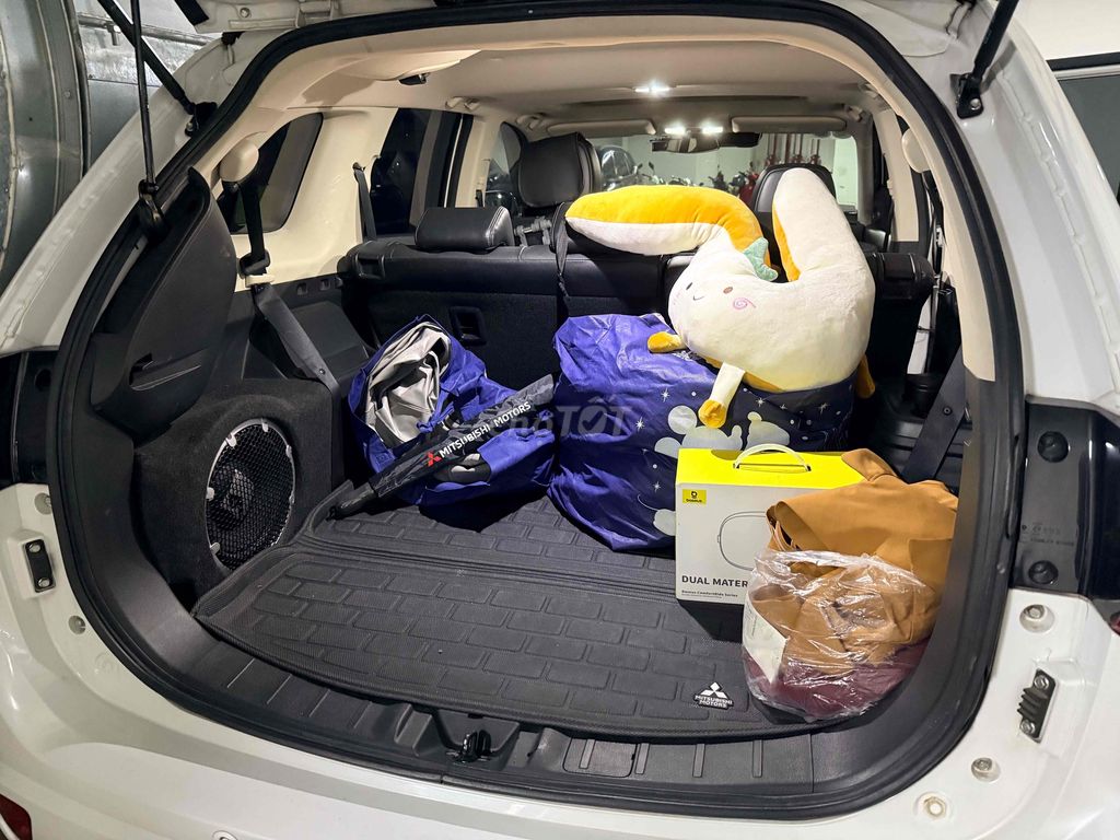 Mitsubishi Outlander 2019 2.4 CVT Special Edition. Mua bán Ô tô tại Quận 7 Tp Hồ Chí Minh được đăng bởi Dang Nguyen hình 6