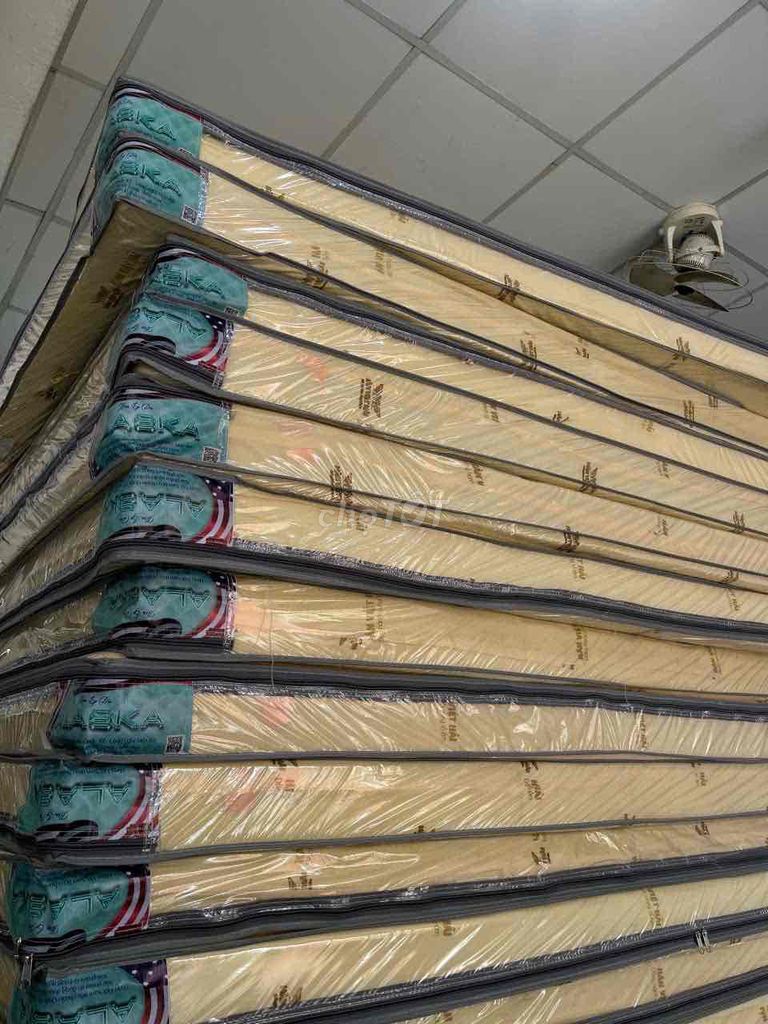 BÁN NỆM ALASKA mềm dẻo có lỗ thoáng khí  10CM. Mua bán Giường, chăn ga gối nệm tại Quận Bình Thuỷ Cần Thơ được đăng bởi Quỳnh  hình 1