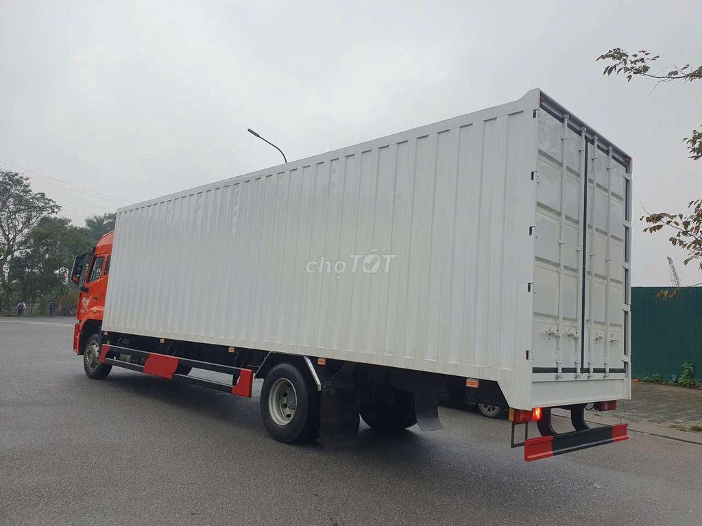 Xe tải Howo 4x2 8 tấn Thùng kín nhập khẩu dài 9,9m. Mua bán Xe tải, xe ben tại Thành phố Biên Hòa Đồng Nai được đăng bởi Howo vimid hình 16