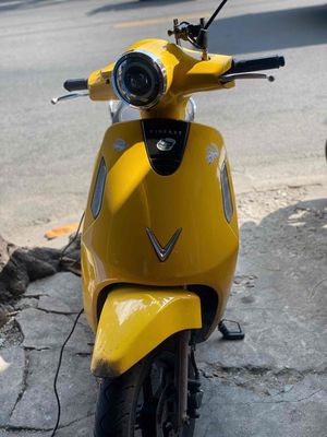 evo 200 pin thuê chất xe đẹp pin New 2025