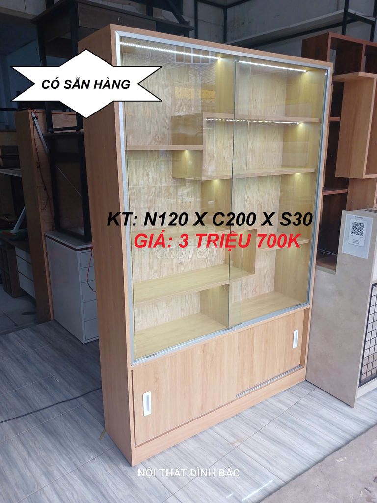 TỦ TRƯNG BÀY CAO 2M ( KÍNH LÙA & VÁN LÙA VÀ LED )