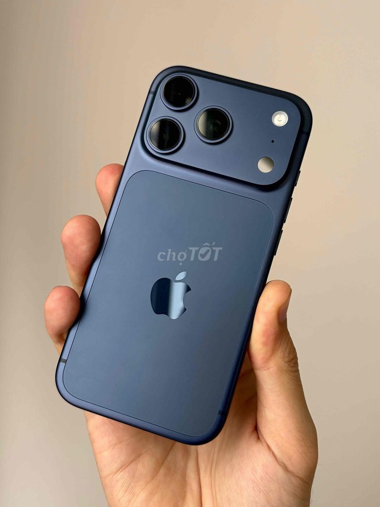 iphone 17 Pro VN Fullbox likenew sạc mới 7 lần 🇻🇳. Mua bán Điện thoại tại Quận 11 Tp Hồ Chí Minh được đăng bởi Nguyen Van Son hình 1