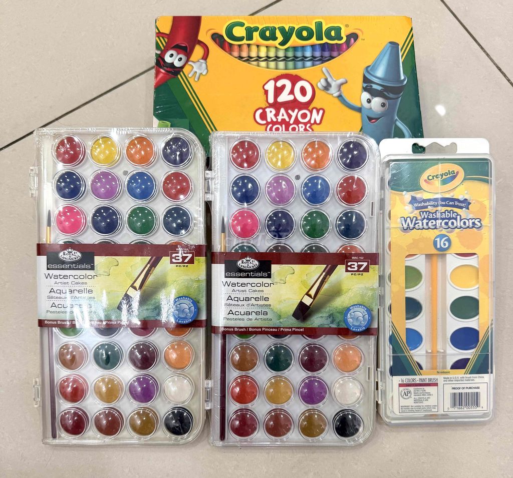 Crayola Màu sáp 120 màu Đa dạng. Mua bán Mẹ và bé tại Quận 4 Tp Hồ Chí Minh được đăng bởi phạm yến hình 1
