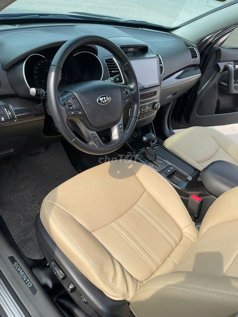 Kia New Sorento 2.4GATH Black Edision cực mới 2016. Mua bán Ô tô tại Quận Thanh Xuân Hà Nội được đăng bởi Vạn Phát  Auto hình 17
