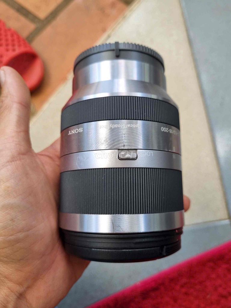 Ống kính Sony Sel 18-200mm F/3.5-6.3 OSS ngàm E