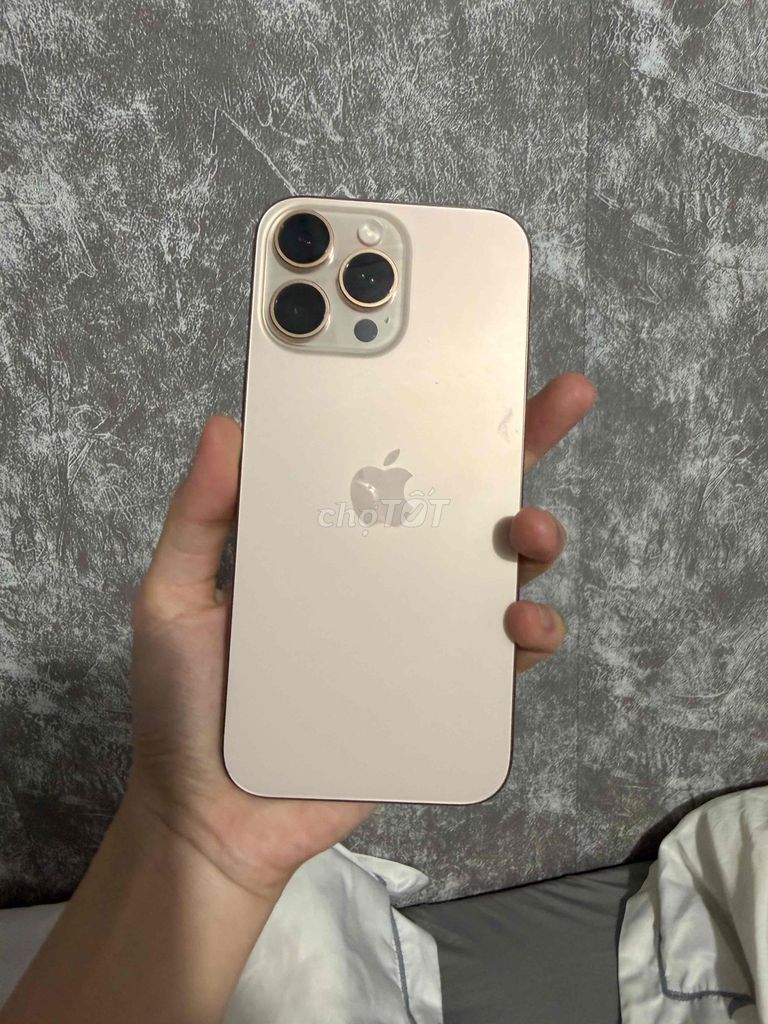 Apple iPhone 16 Pro Max 256GB Titan Sa Mạc. Mua bán Điện thoại tại Thành phố Hồng Ngự Đồng Tháp được đăng bởi Mỹ xuyên Trần Thị hình 1