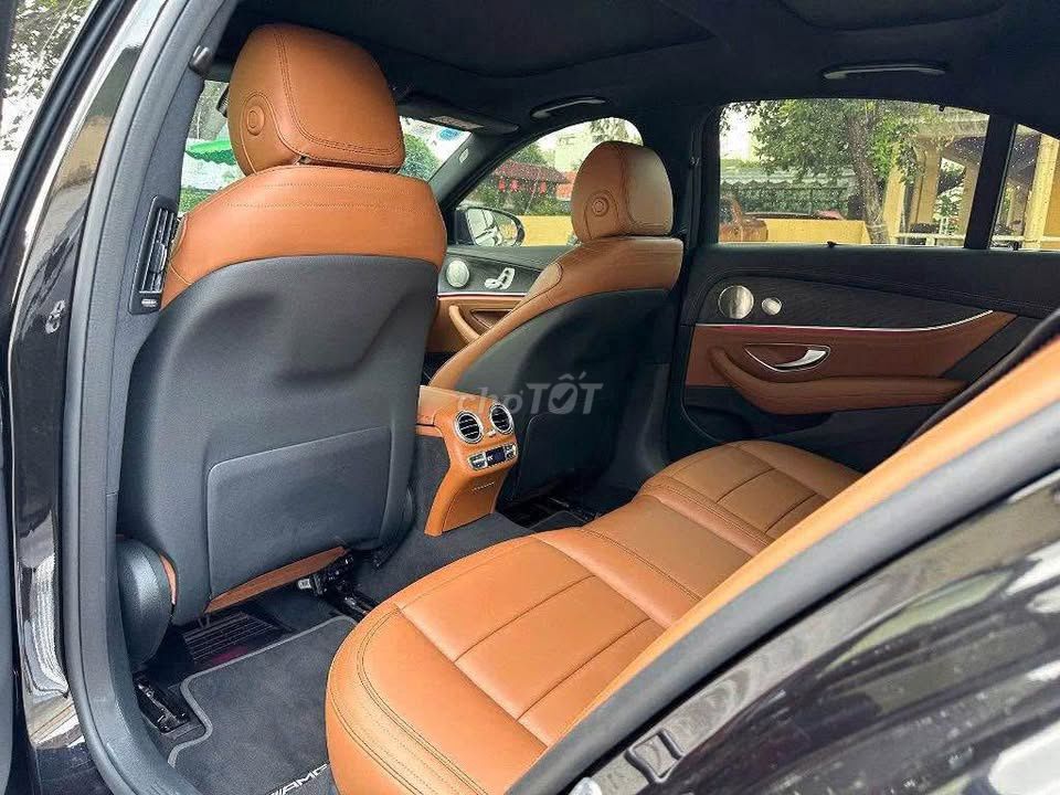 Mercedes E300 2022 AMG siêu lướt 29.000 km. Mua bán Ô tô tại Quận Gò Vấp Tp Hồ Chí Minh được đăng bởi NGUYỄN MINH VUA XE LƯỚT hình 2