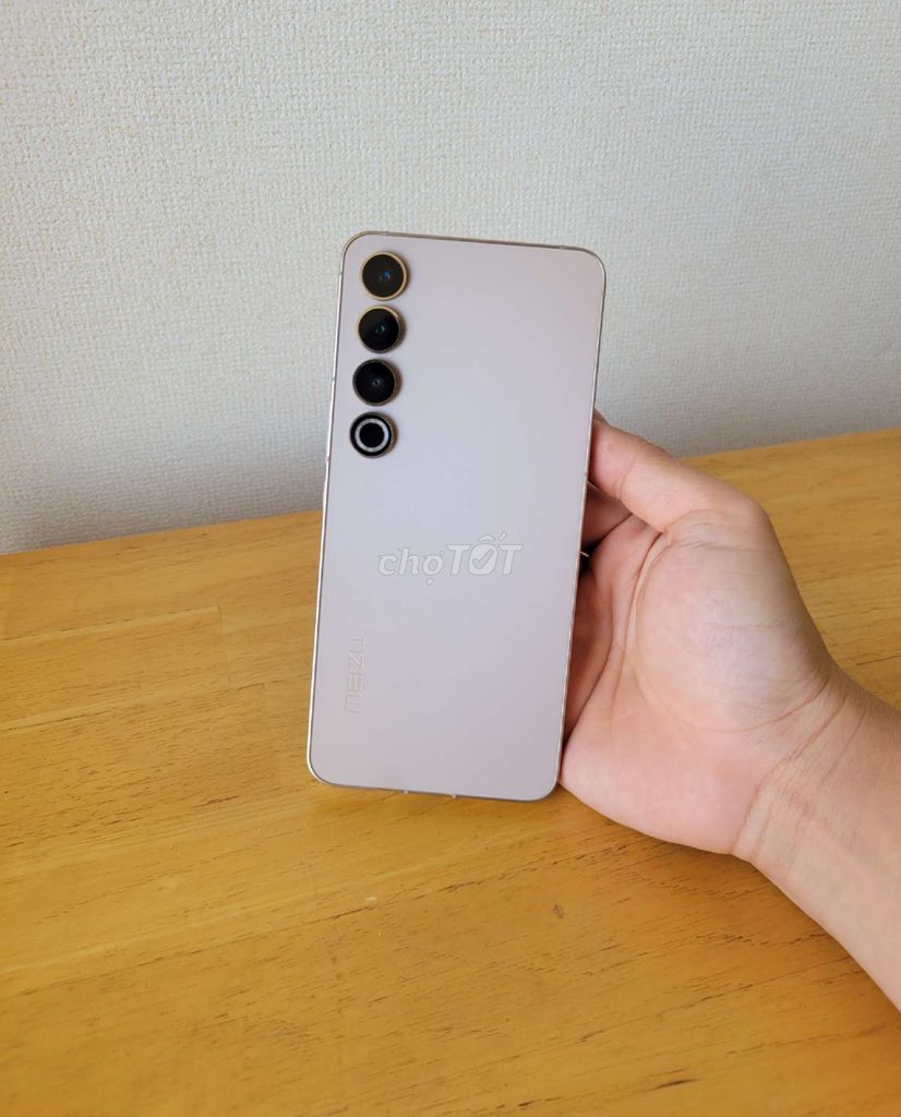 Meizu 20 Pro 5G Gold 12/512gb Snap 8 gen2 zin gl. Mua bán Điện thoại tại Quận Tân Phú Tp Hồ Chí Minh được đăng bởi Đức Toàn hình 1