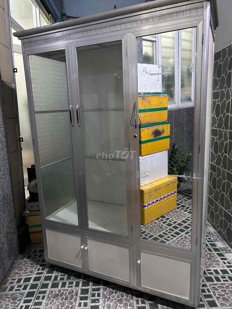 Tủ nhôm kính để quần áo 1m8x1m1