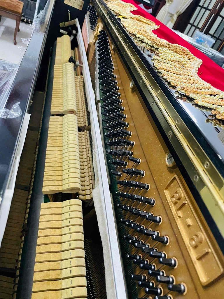 piano cơ uprigh Kawai BL61 Bh 10 năm zin 100%