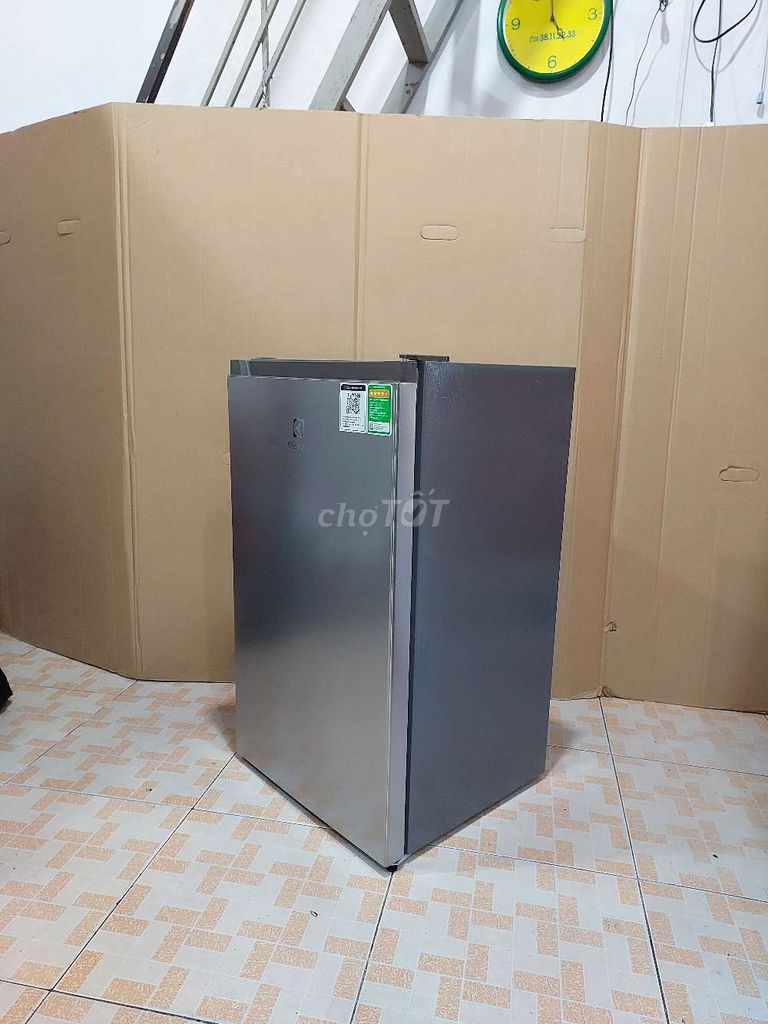 Tủ lạnh Elec U935N7 1ngăn nhỏ gọn, mới keng,