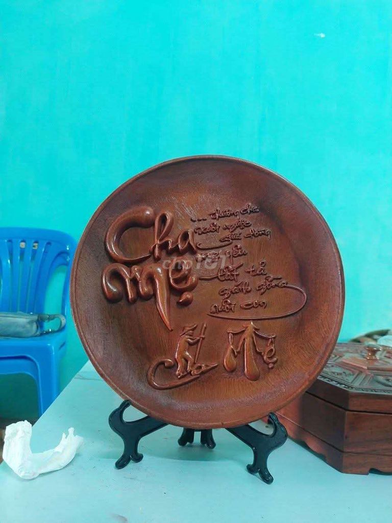 Đĩa trang trí gỗ nâu 30cm có chân đế. Mua bán Cây cảnh, đồ trang trí tại Huyện Phú Xuyên Hà Nội được đăng bởi dương hồng ngoc  hình 1