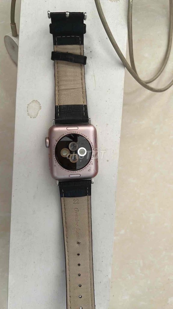 cần bán apple Watch Serie 2