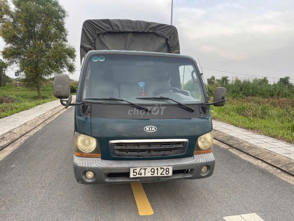 Kia K2700 tải 1.1 tấn thùng bạt 3m2 đời 2004