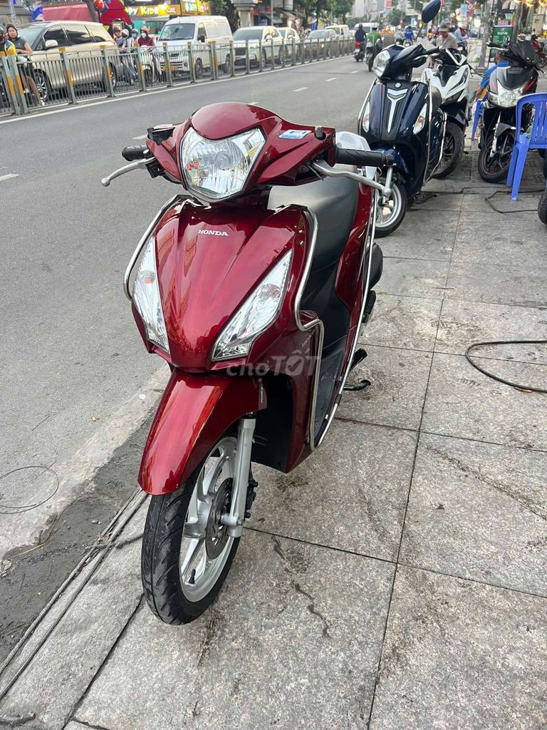 Honda Vision 2018 Đỏ đã sử dụng. Mua bán Xe máy tại Quận Tân Phú Tp Hồ Chí Minh được đăng bởi Tuanduy hình 2