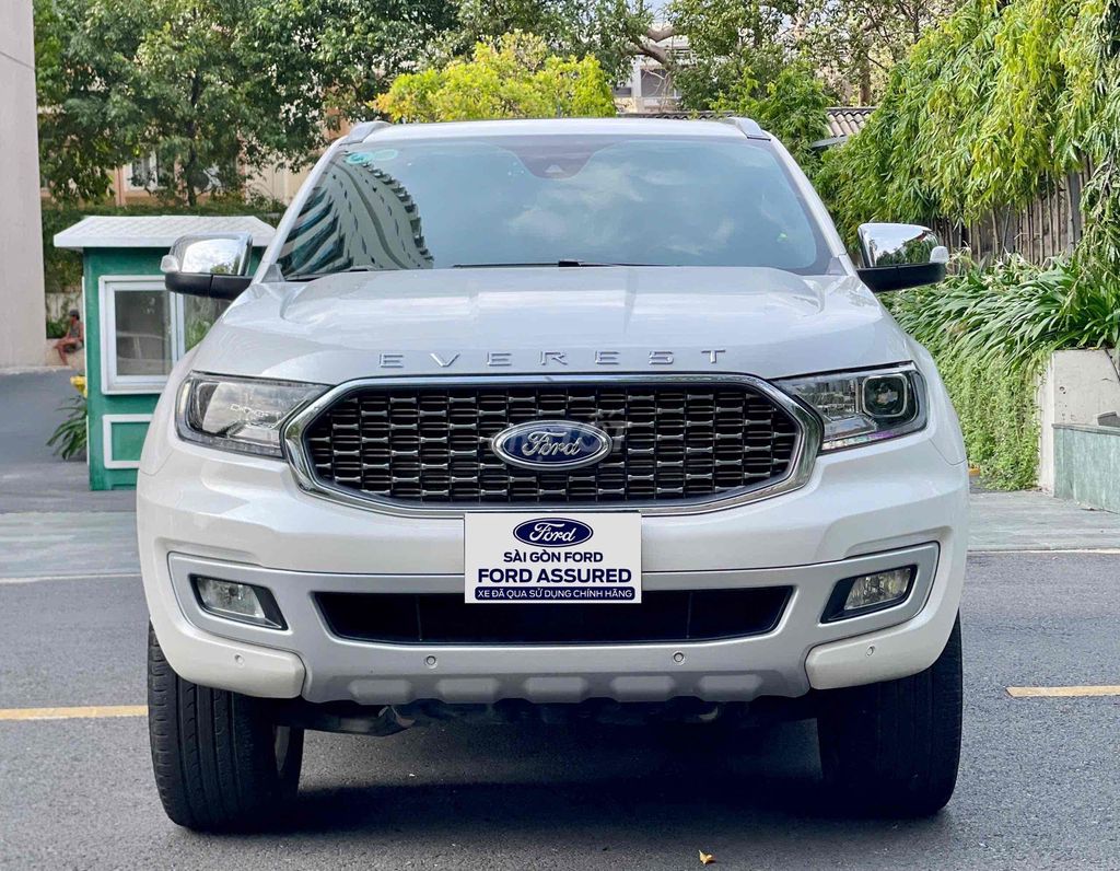 Hãng Ford bán Everest titan 2 cầu 2022 siêu lướt