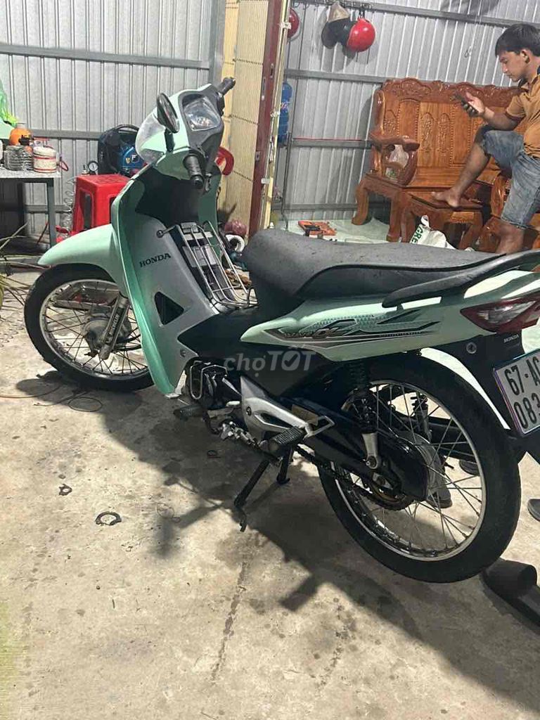Xe ít ik cần bán lại wave 50 xe còn khá mới máy im. Mua bán Xe máy tại Huyện Châu Phú An Giang được đăng bởi nguyen duy manh hình 6