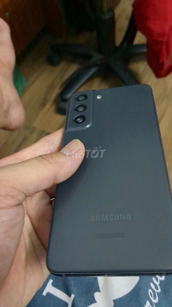 Samsung S21 FE 5G 128GB Đen. Mua bán Điện thoại tại Thành phố Vinh Nghệ An được đăng bởi Đưc Nguyễn hình 1