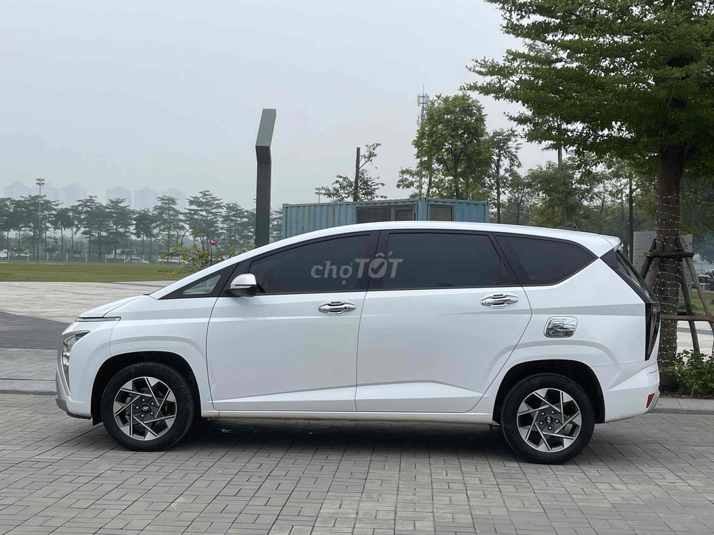 Cần Bán Hyundai Stargazer 2022 1.5 Cao cấp nhất. Mua bán Ô tô tại Quận Hoàng Mai Hà Nội được đăng bởi Anh Tuy hình 4