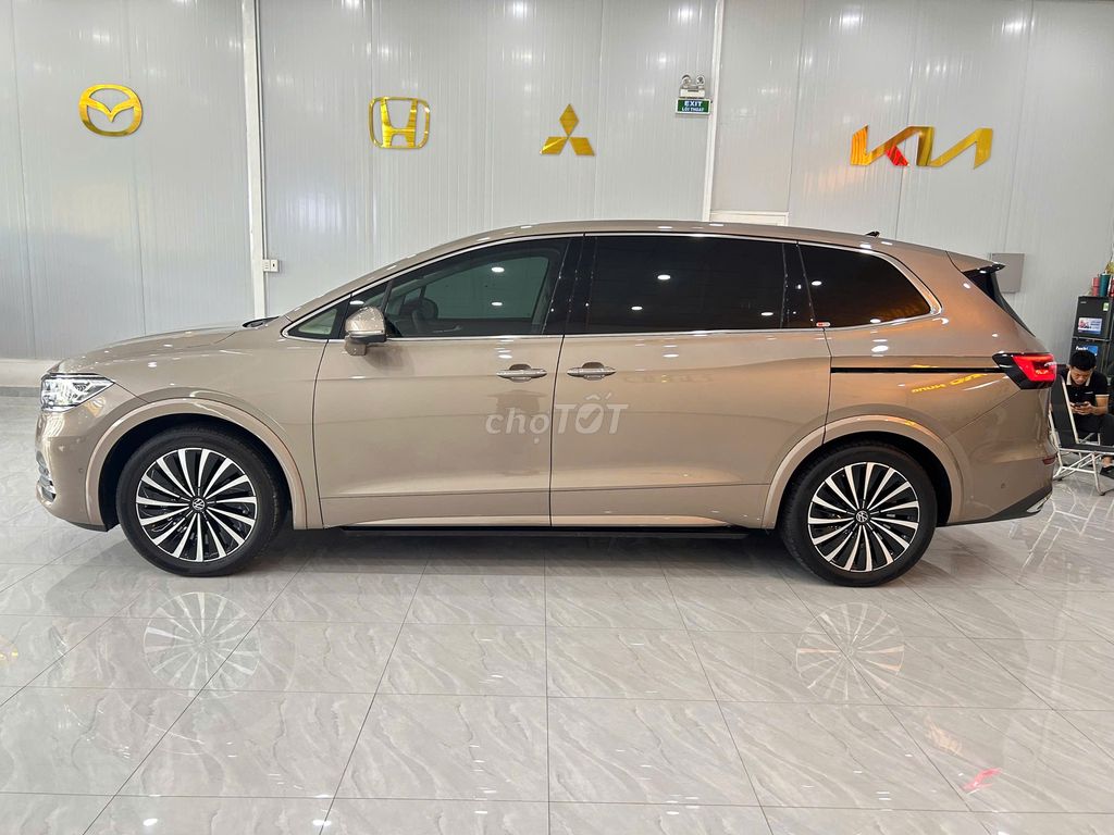 Viloran 2024 Luxury 13.500km Full Đồ Chơi Zin 100%. Mua bán Ô tô tại Quận 7 Tp Hồ Chí Minh được đăng bởi Tuấn Sài Gòn Car Auto hình 4