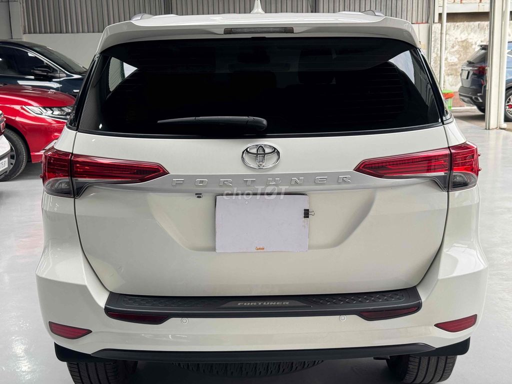 Toyota Fortuner 2020 Dầu Số sàn 100.000 km. Mua bán Ô tô tại undefined undefined được đăng bởi Long Auto Vạn Phúc hình 5