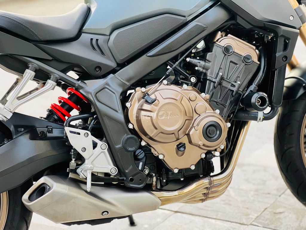 Mạnh Hà Motor bán CB650R dkld 2024 odo 3k lướt. Mua bán Xe máy tại Quận Bắc Từ Liêm Hà Nội được đăng bởi Mạnh Hà Motor hình 5