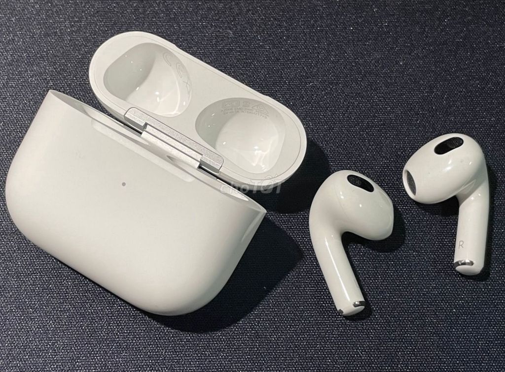 Hộp sạc Apple AirPods 3 Trắng Đã sử dụng. Mua bán Tivi, Âm thanh tại Quận Tân Phú Tp Hồ Chí Minh được đăng bởi Lê Thị lệ hình 1