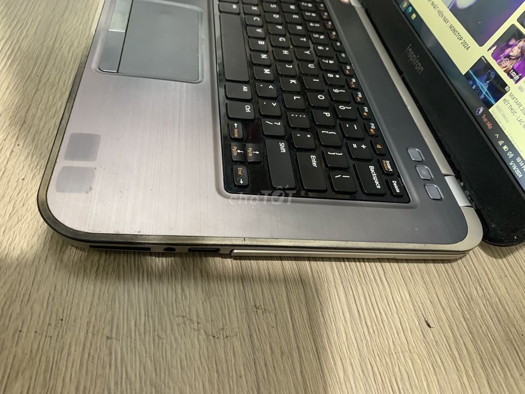 Laptop Dell core i5 thế hệ 3 8G SSD120G mỏng nhẹ
