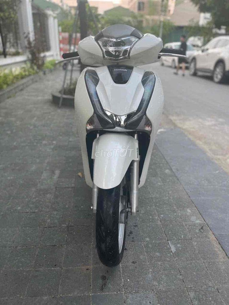 SH 125i Nguyên Bản 2019 Chất_Bảo Hành 3 Năm✅✅✅✅. Mua bán Xe máy tại Huyện Gia Lâm Hà Nội được đăng bởi Xe Máy Phúc Hưng hình 1