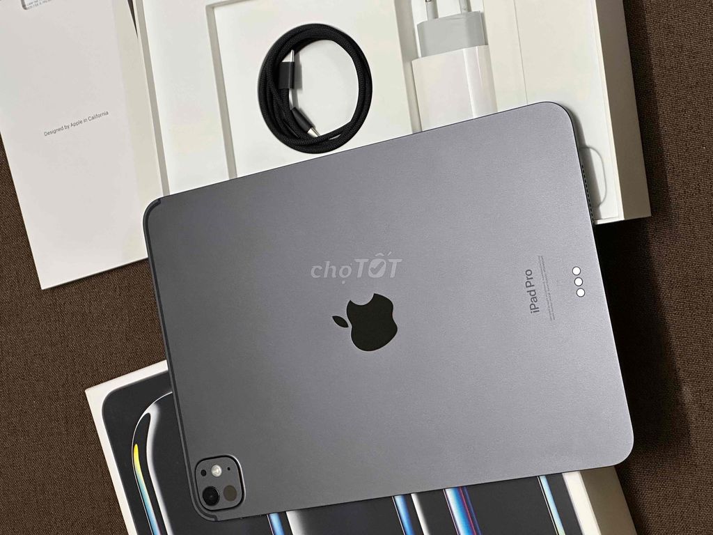 ipad pro 11" M4 256 wifi FPTshop bh dài