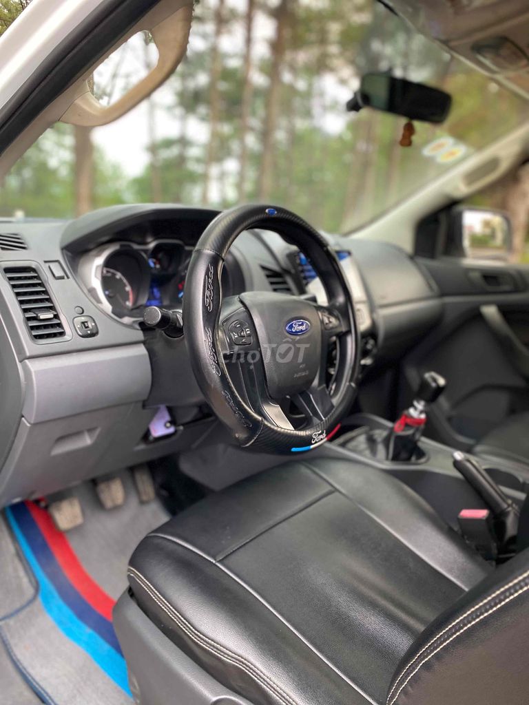 Ford Ranger XLS 2016 Trắng. Mua bán Ô tô tại Thành phố Pleiku Gia Lai được đăng bởi Vũ ô tô Gia Lai hình 8