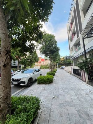 Townhouse in Long Biên