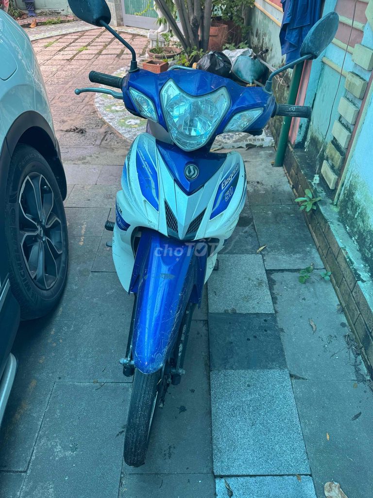 xe Elegant 50cc cho hssv chính chủ giấy tờ đầy đủ. Mua bán Xe máy tại Quận 7 Tp Hồ Chí Minh được đăng bởi Nguyễn thanh thuận an hình 4