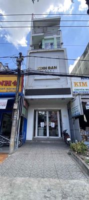 Nhà mặt tiền đường 3/2 gần Đại học Cần Thơ. Cho thuê văn phòng, mặt bằng kinh doanh tại Quận Ninh Kiều Cần Thơ được đăng bởi Linh Phùng