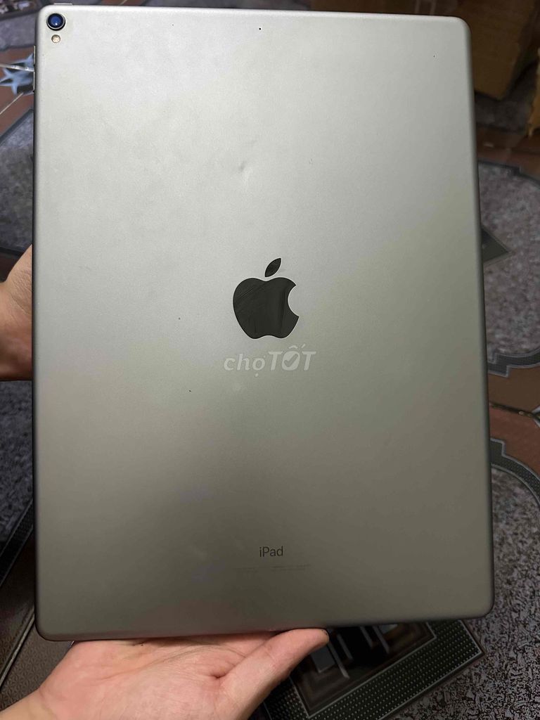 Apple iPad Pro (12.9 inch) 2 256GB Xám. Mua bán Máy tính bảng tại Thành phố Huế Thừa Thiên Huế được đăng bởi Tố Quyên hình 1