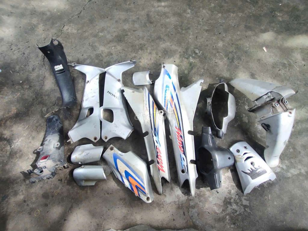 PHÔI ÁO WAVE ALPHA 2002. Mua bán Phụ tùng xe tại Quận Bình Thuỷ Cần Thơ được đăng bởi Lê Hoàng hình 2