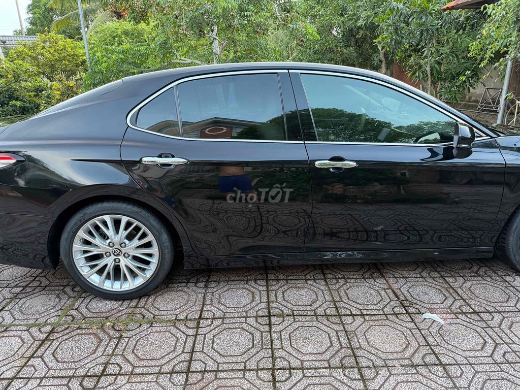 Toyota Camry 2020 2.5Q - 40000 km. Mua bán Ô tô tại Thành phố Cao Lãnh Đồng Tháp được đăng bởi Lê Sang hình 1
