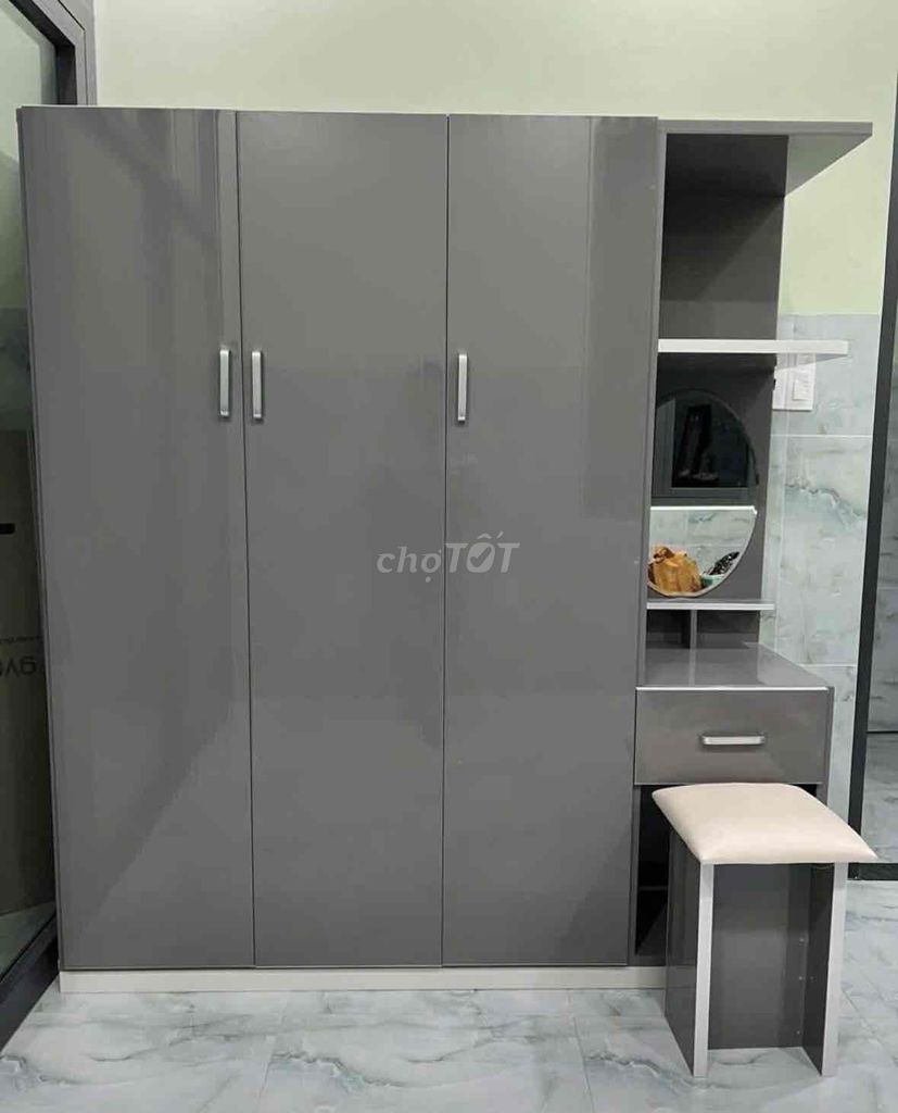 Tủ quần áo Nhựa Đài Loan 3 cánh. Mua bán Tủ, kệ gia đình tại Quận Gò Vấp Tp Hồ Chí Minh được đăng bởi Hong Le hình 1