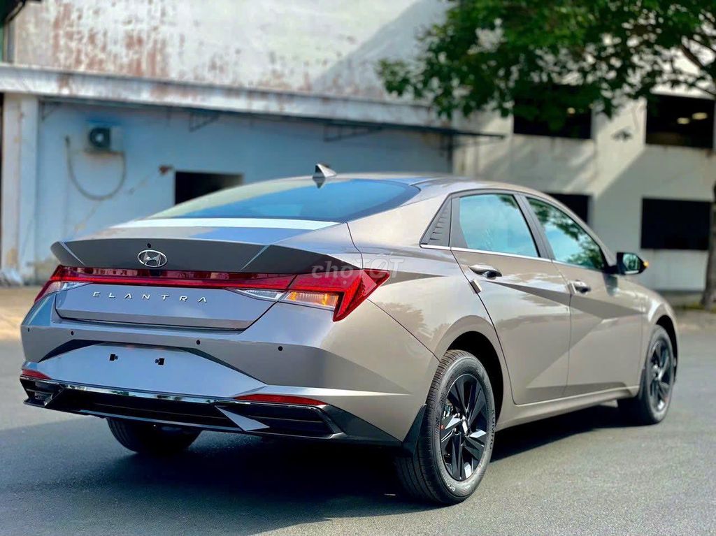 Hyundai Elantra 2025 2.0 AT Cao cấp. Mua bán Ô tô tại Quận 6 Tp Hồ Chí Minh được đăng bởi Chuyên ô tô Hyundai SG hình 3