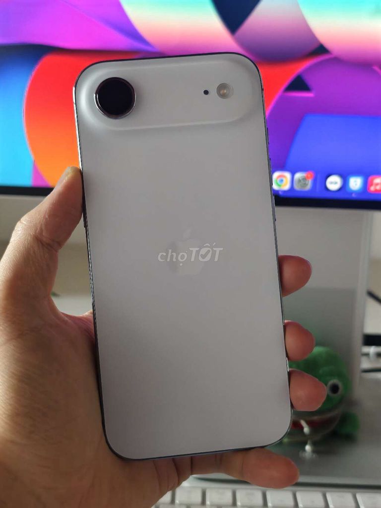 Apple Air 256GB Trắng Quốc Tế Đã sử dụng. Mua bán Điện thoại tại Quận Liên Chiểu Đà Nẵng được đăng bởi Minh Hiệp CócXanhMobile hình 1