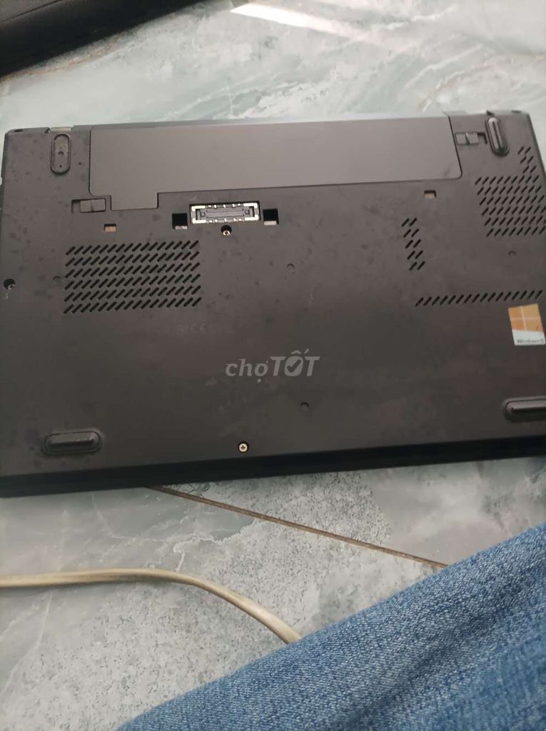 Lenovo ThinkPad i3 Đen. Mua bán Laptop tại Quận 12 Tp Hồ Chí Minh được đăng bởi Vĩnh phat hình 1