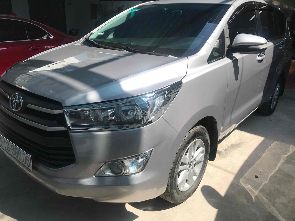 Toyota Innova 2017 2.0E - 120000 km