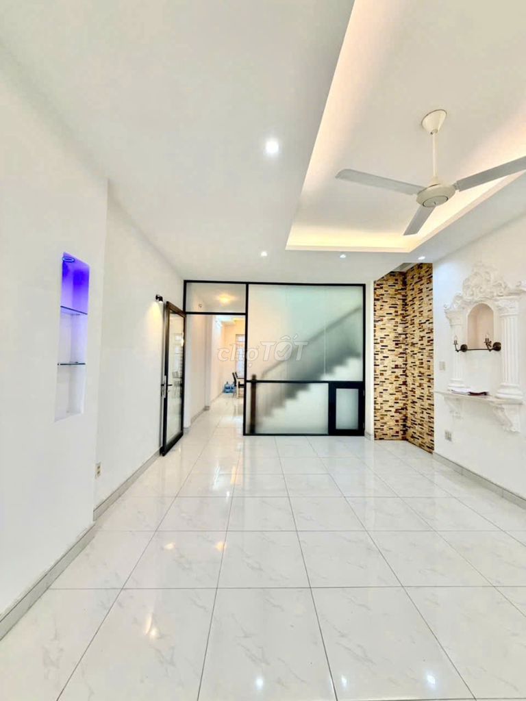 Аренда · 4 комн. · 90 м² · Quận Bình Tân, ул. Đường số 17A